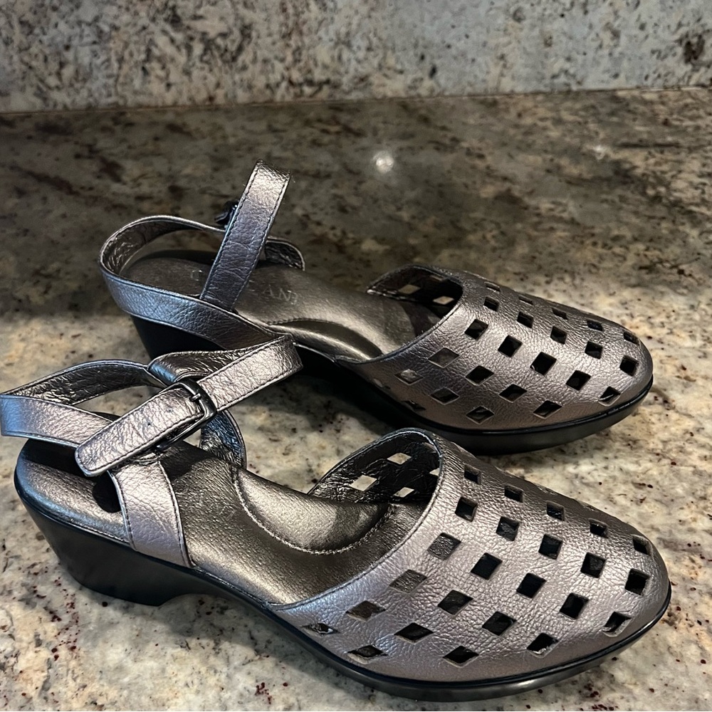Cordani - Gretchen pewter leather sandal. EURO size 37 - never worn !!! New !